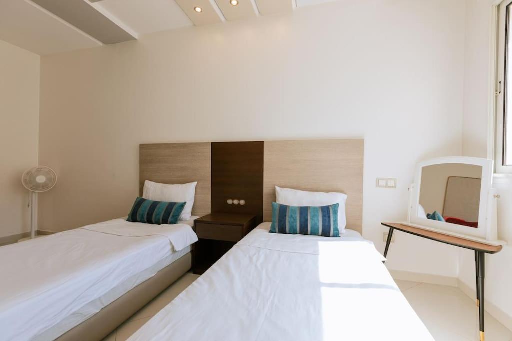 Central 2-Bedrooms Near Beach & Dining Ταγγέρη Εξωτερικό φωτογραφία