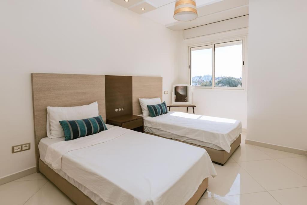 Central 2-Bedrooms Near Beach & Dining Ταγγέρη Εξωτερικό φωτογραφία