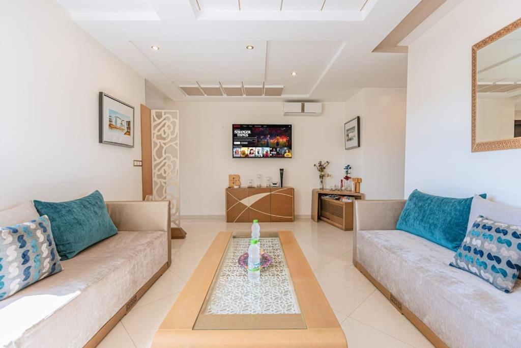 Central 2-Bedrooms Near Beach & Dining Ταγγέρη Εξωτερικό φωτογραφία