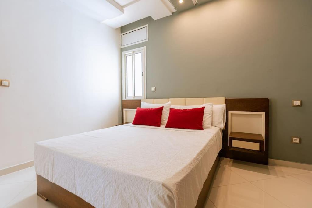Central 2-Bedrooms Near Beach & Dining Ταγγέρη Εξωτερικό φωτογραφία