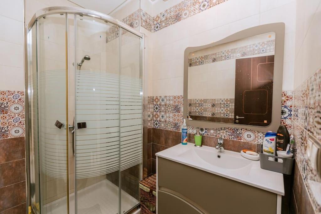 Central 2-Bedrooms Near Beach & Dining Ταγγέρη Εξωτερικό φωτογραφία