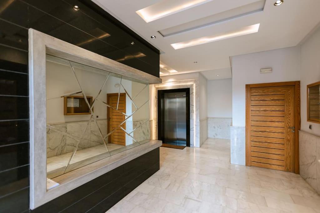 Central 2-Bedrooms Near Beach & Dining Ταγγέρη Εξωτερικό φωτογραφία